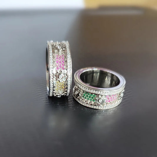 Stress-Relief Fidget Ring with Rotating Gear & Gemstone Spinner
